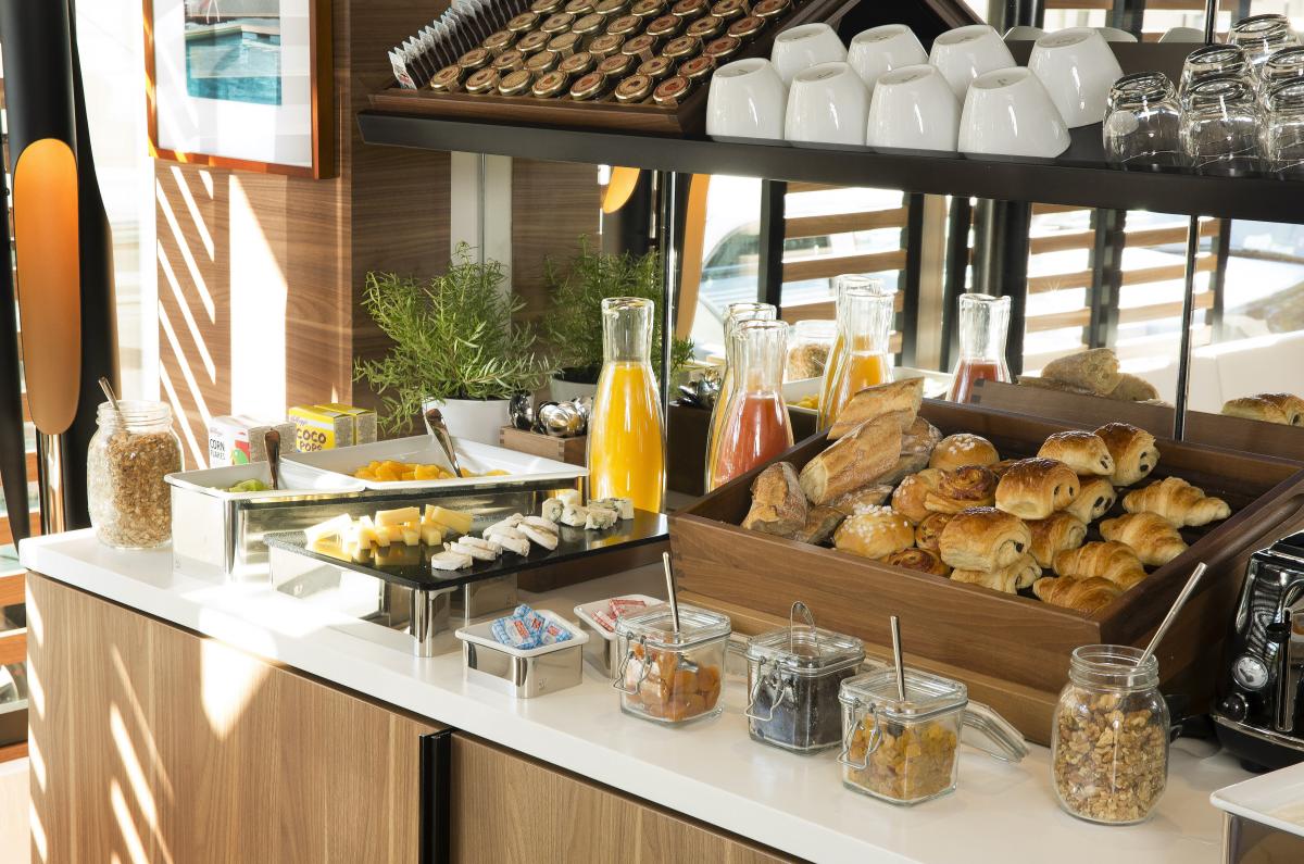 Hôtel Eiffel Turenne - Desayuno